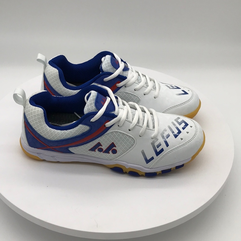 LEFUS unisex  Lightweight  Pickleball shoes size 7 US
